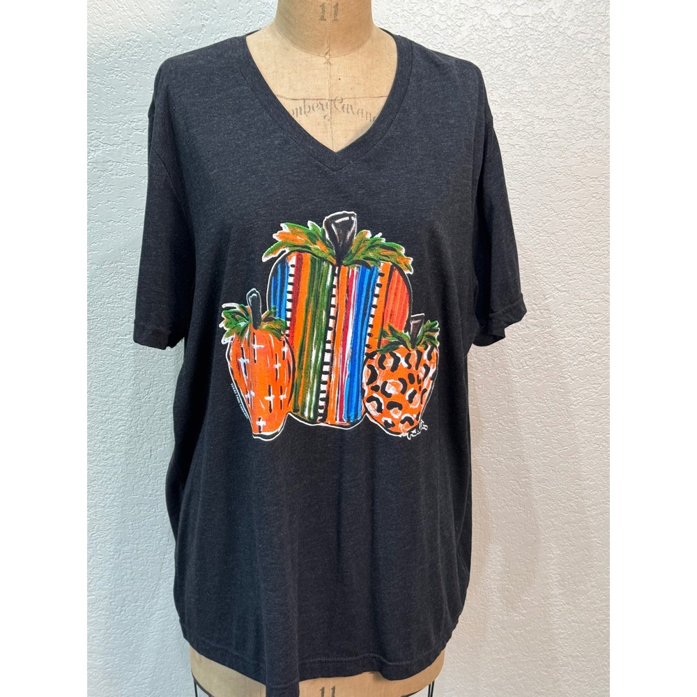 Texas True Threads Womens XL V-Neck Graphic T-Shirt Charcoal Pumpkin Serape